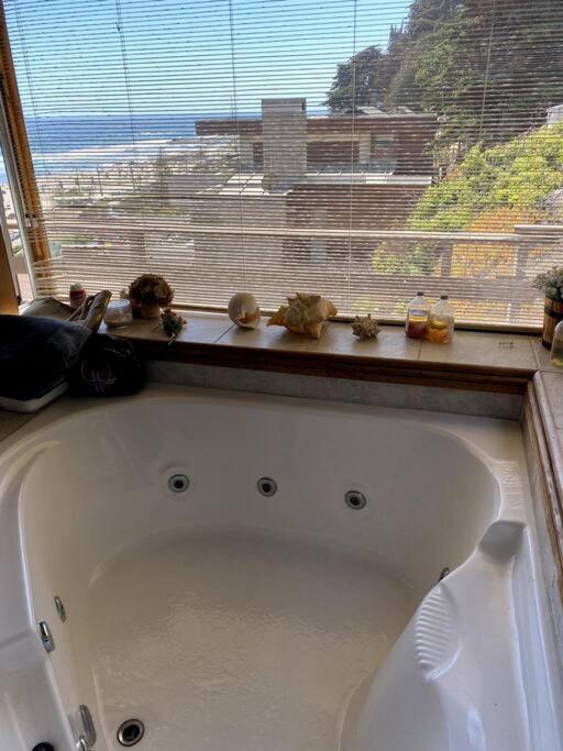 Linda Casa Frente A La Playa, Maitencillo, Reservar Con Mas De Un Dia De Anticipacion * Valparaíso