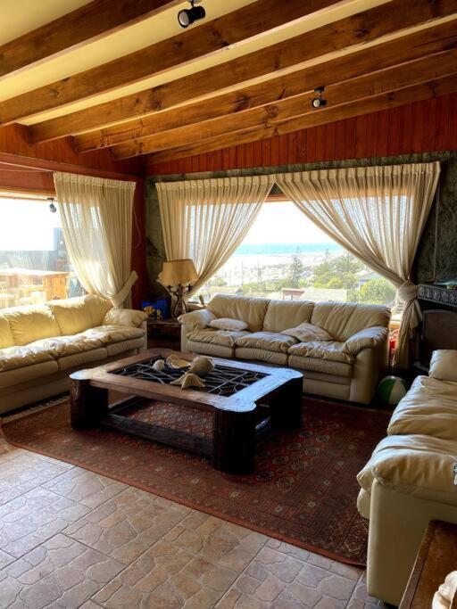 Casa de férias Linda Casa Frente A La Playa, Maitencillo, Reservar Con Mas De Un Dia De Anticipacion
